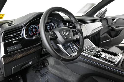 2022 Audi Q8 55 Premium Plus