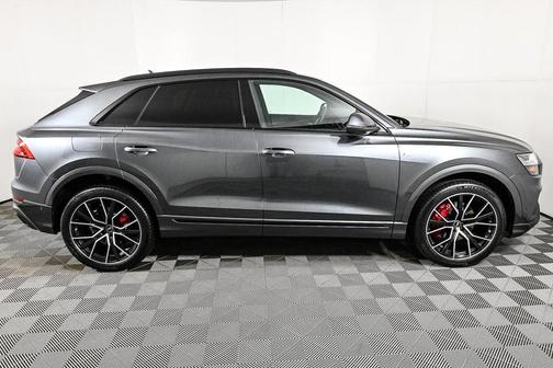 2022 Audi Q8 55 Premium Plus