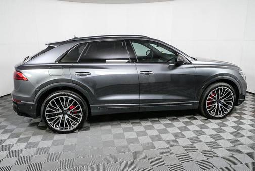 2026 Audi SQ8 4.0T Prestige