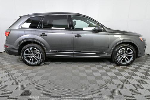 2026 Audi Q7 45 Premium