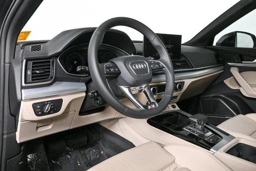 2024 Audi Q5 45 S line Premium Plus