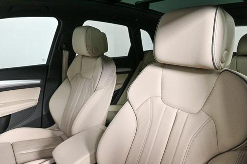 2024 Audi Q5 45 S line Premium Plus