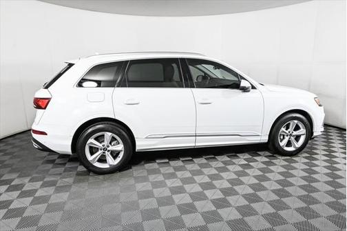 2021 Audi Q7 55 Premium