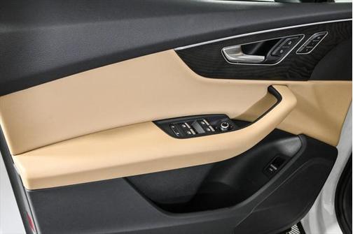 2021 Audi Q7 55 Premium