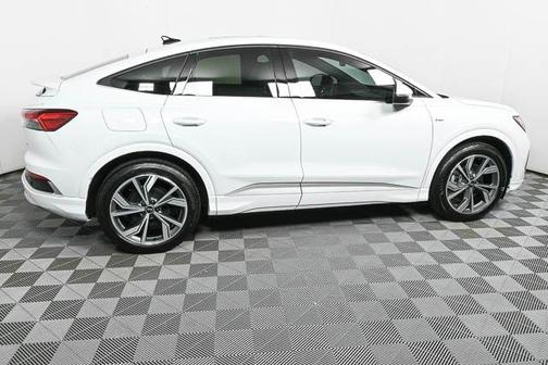 2025 Audi Q4 e-tron Premium 55 quattro