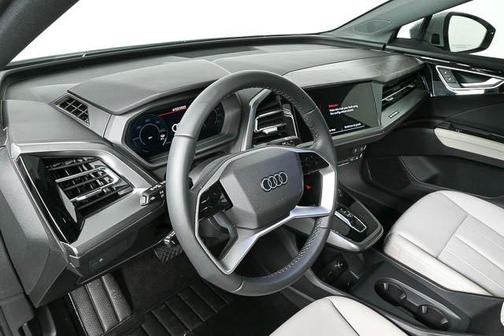 2025 Audi Q4 e-tron Premium 55 quattro