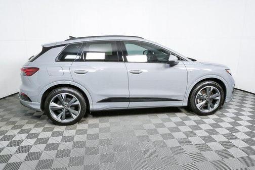 2024 Audi Q4 e-tron Premium 55 quattro