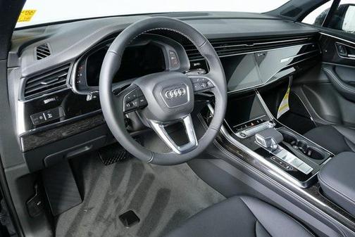 2026 Audi Q7 55 Premium Plus