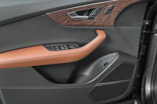 2026 Audi Q8 55 Premium Plus