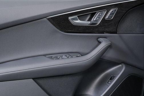 2026 Audi Q8 55 Premium Plus