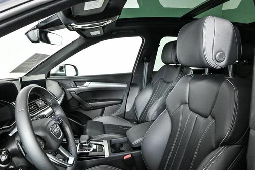 2025 Audi Q5 45 S line Premium