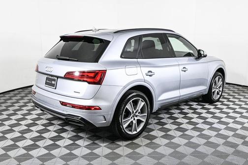 2025 Audi Q5 45 S line Premium