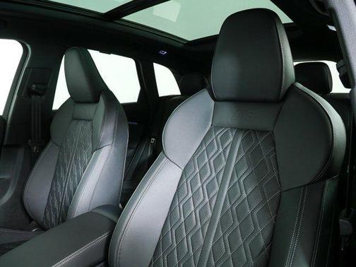 Daytona Gray Pearl Effect 2026 Audi SQ5 3.0T Premium Plus