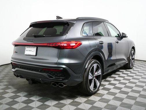 Daytona Gray Pearl Effect 2026 Audi SQ5 3.0T Premium Plus
