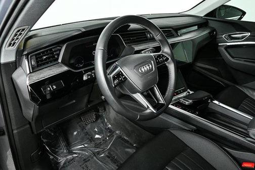 2022 Audi e-tron Sportback S line Premium Plus