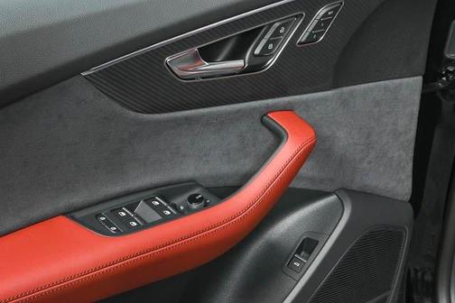 2025 Audi SQ8 4.0T Premium Plus