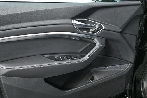 2021 Audi e-tron Premium