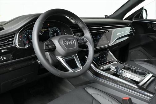 2025 Audi Q8 55 Prestige
