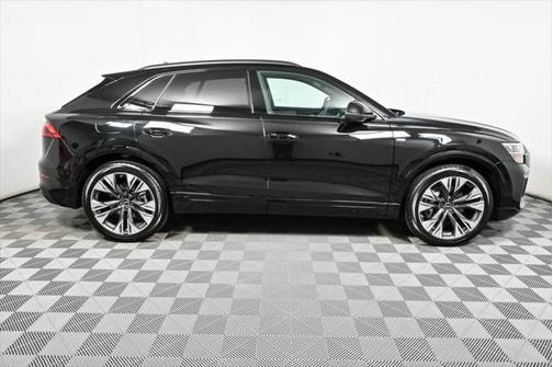 2025 Audi Q8 55 Prestige