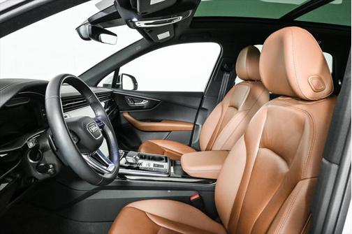 2023 Audi Q7 45 Premium