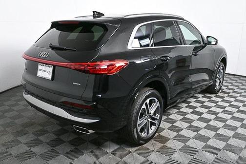 2025 Audi Q5 Premium