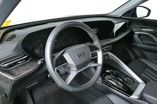 2025 Audi Q5 Premium