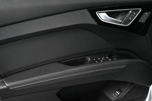 2024 Audi Q4 e-tron Premium Plus 55 quattro