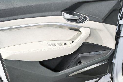 2021 Audi e-tron Sportback Prestige