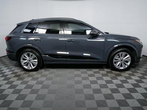 2025 Audi Q6 e-tron Premium Plus