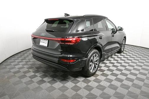 2025 Audi Q6 e-tron Prestige quattro