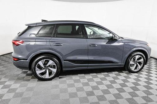 2025 Audi Q6 e-tron Premium Plus quattro