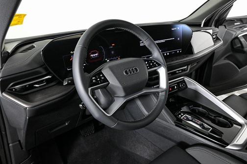 2025 Audi Q5 Premium Plus TFSI quattro S tronic