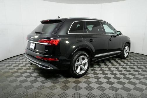 2023 Audi Q7 45 Premium