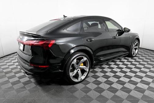 2022 Audi e-tron S Prestige
