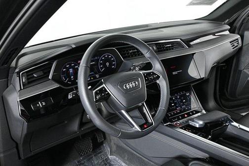 2022 Audi e-tron S Prestige