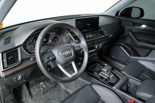 2024 Audi Q5 45 S line Premium