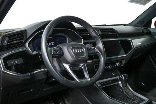 2023 Audi Q3 Premium 45 TFSI S line quattro Tiptronic