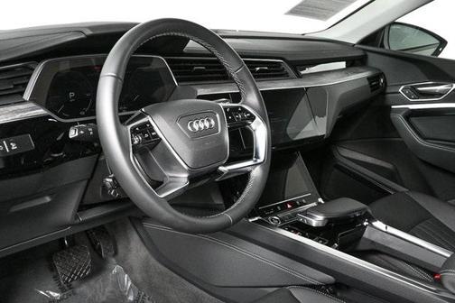 2024 Audi Q8 e-tron Premium Plus