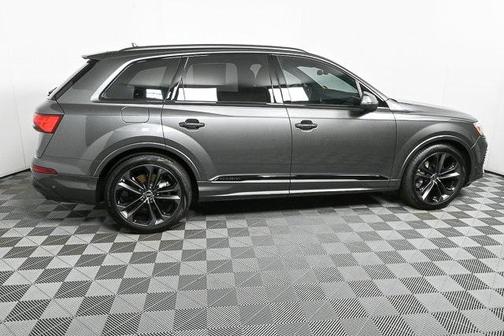 2025 Audi Q7 55 Prestige