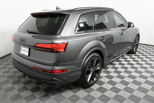 2025 Audi Q7 55 Prestige