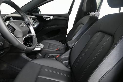 2024 Audi Q4 e-tron Premium Plus 55 quattro