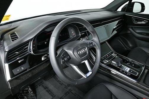 2025 Audi Q7 45 Premium