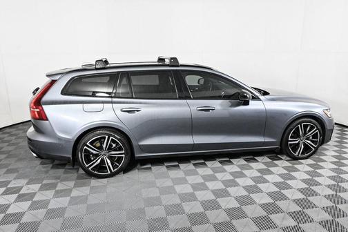 2021 Volvo V60 T5 R-Design