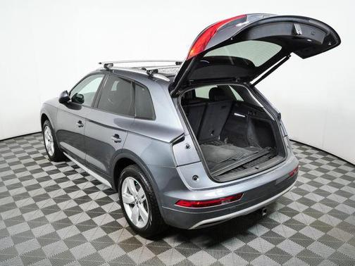 Monsoon Gray Metallic 2018 Audi Q5 2.0T Premium