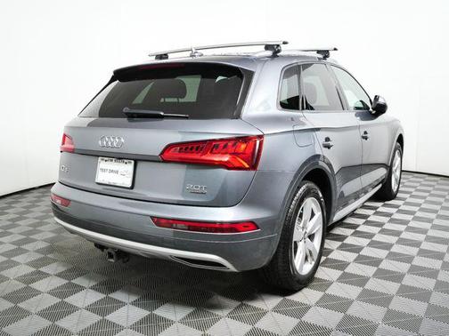 Monsoon Gray Metallic 2018 Audi Q5 2.0T Premium