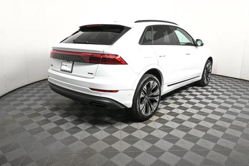 2025 Audi Q8 55 Premium