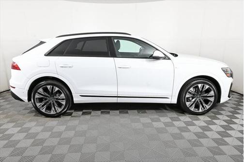 2025 Audi Q8 55 Premium Plus