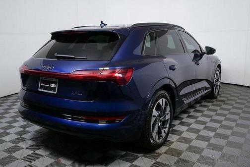 2022 Audi e-tron Premium
