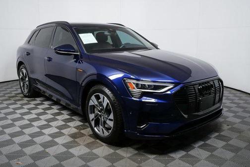 2022 Audi e-tron Premium
