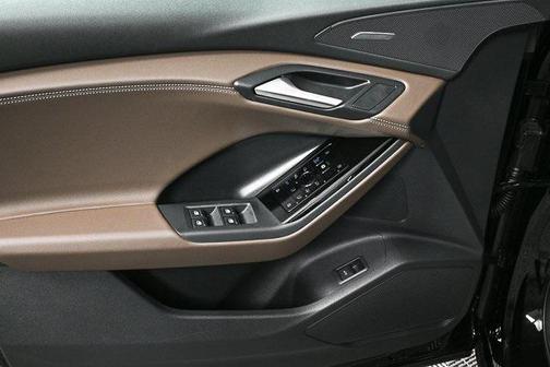2025 Audi Q6 e-tron Prestige